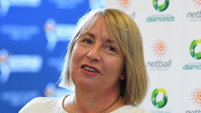 Former Australian Diamonds head coach Lisa Alexander says Netball Australia should not rush to appoint a new CEO. (AAP Image/James Ross)