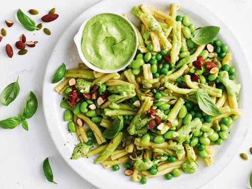 Creamy vegan pasta salad.