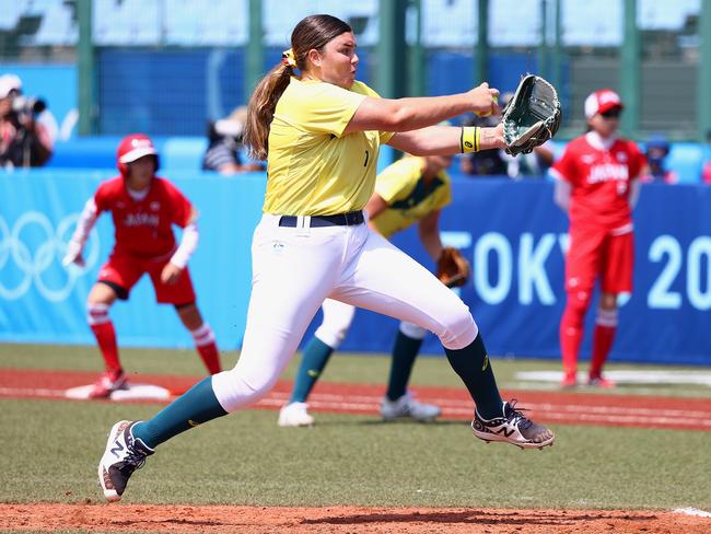 FUKUSHIMA, JAPAN - JULY 21: Pitcher Tarni Stepto #14 of Team Australia winds up to deliver a pitch in the fourth inning against Team Japan during the Tokyo 2020 Olympic Games at Fukushima Azuma Baseball Stadium on July 21, 2021 in Fukushima, Japan. (Photo by Yuichi Masuda/Getty Images)