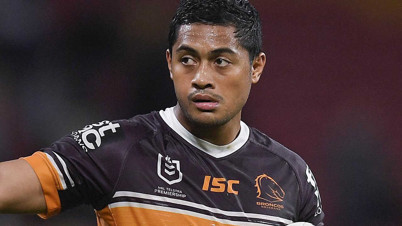 BRISBANE, AUSTRALIA - JULY 11: Anthony Milford of the Broncos salutes the fans after his team's victory during the round nine NRL match between the Brisbane Broncos and the Canterbury Bulldogs at Suncorp Stadium on July 11, 2020 in Brisbane, Australia. (Photo by Albert Perez/Getty Images)