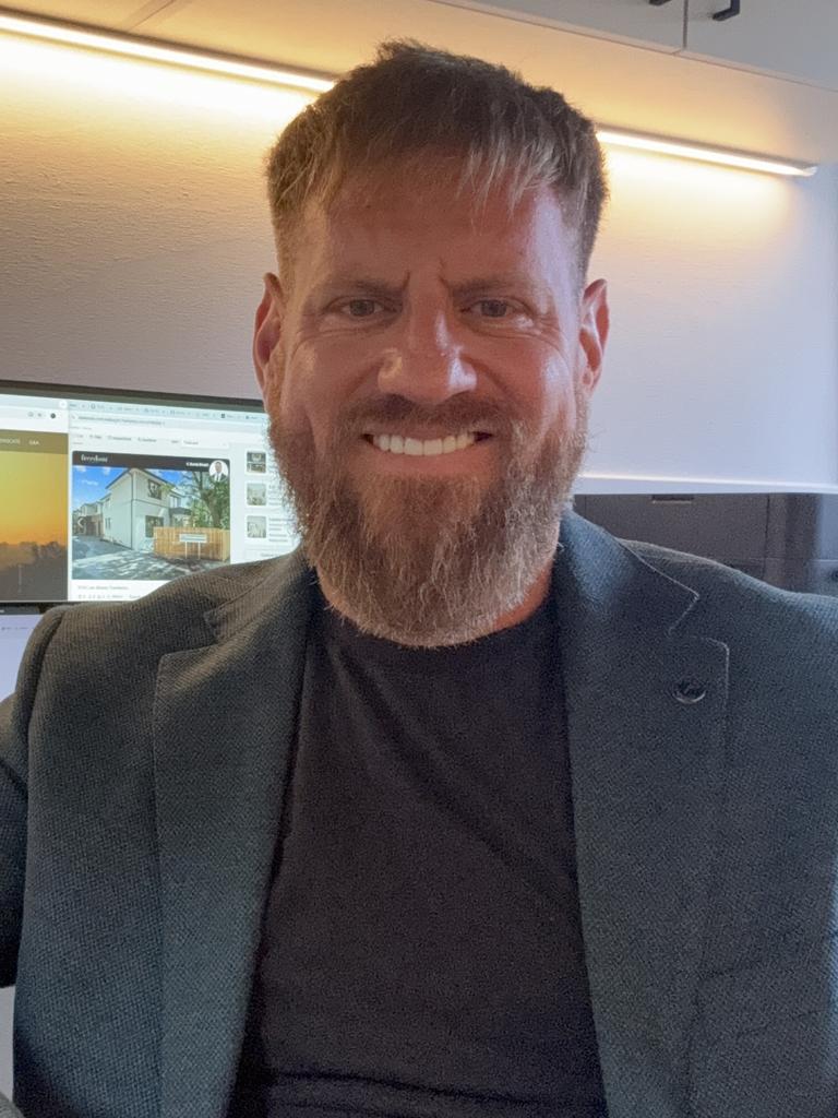 Melbourne buyers agent Simon Murphy said suburbs with tight competition and minimal price reductions were often markets where sellers had the upper hand.