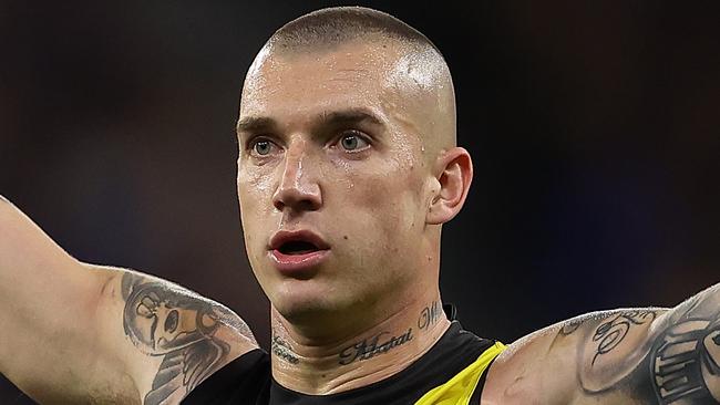 PERTH, AUSTRALIA - JUNE 13: Dustin Martin of the Tigers stands the mark during the round 14 AFL match between the West Coast Eagles and the Richmond Tigers at Optus Stadium on June 13, 2021 in Perth, Australia. (Photo by Paul Kane/Getty Images)