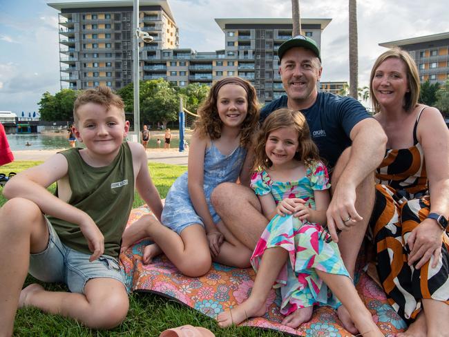 DARWIN, AUSTRALIA Sunday, 31 December, 2023:DARWIN NEW YEARS EVE 2023 Holly ODriscoll, Andy ODriscoll, Maddie ODriscoll, James ODriscoll and Phoebe ODriscoll pose for a photo at Darwin Waterfront. Picture: Pema Tamang Pakhrin