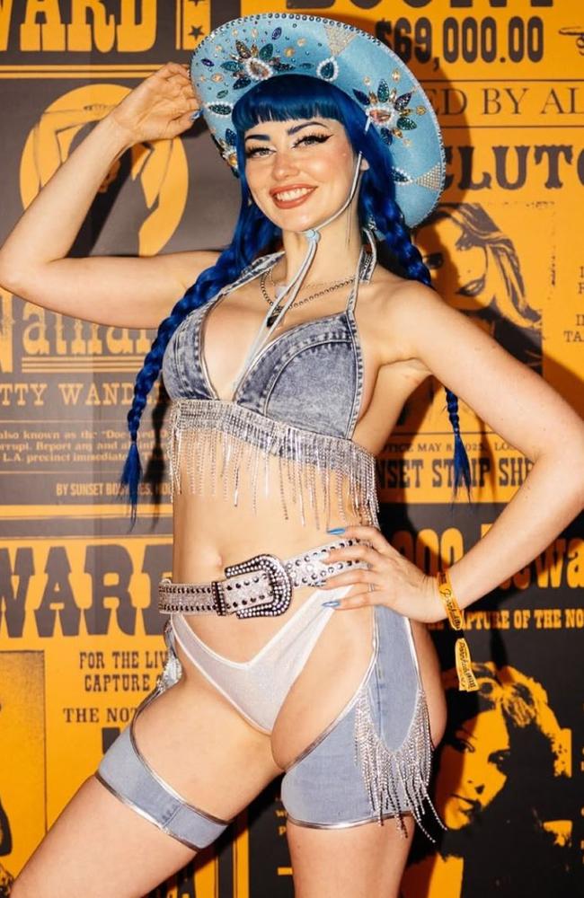 Jewelzblu wore a denim-on-denim set with a matching blue wig. Picture: Instagram/@onlyjewelzblu