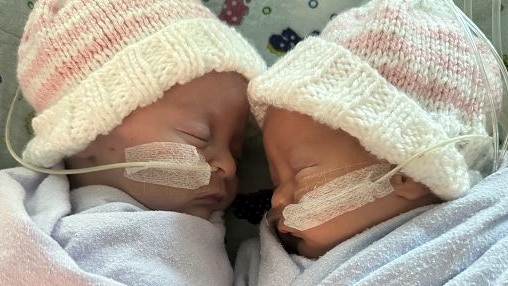 Christmas miracle: Identical twins survive 125-day hospital fight