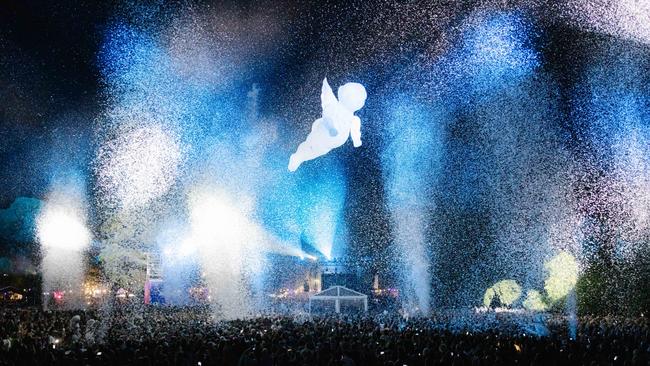 Feather storm at a WOMADelaide festival performance by French circus company Gratte Ciel, on March 11 2023. Picture: Wade Whitington