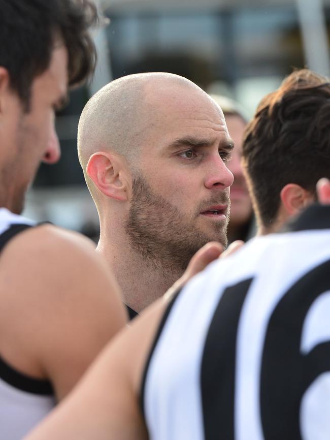 Falcons’ player/coach Jace Bode addresses his side. Picture: Keryn Stevens