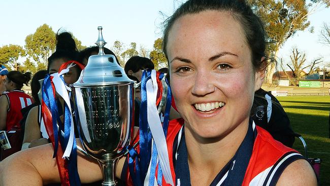 Women's Football. Darebin Falcans v Diamond Creek. Darebin captain Daisy Pearce. 7 grand final victories from 10 grand final appearances.