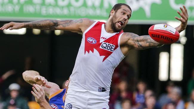 Lance Franklin starred in Sydney’s narrow win over Brisbane.