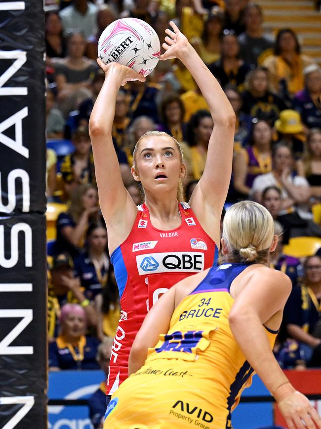 Helen Housby made eight supershots to keep the Swifts in the contest. Picture: Bradley Kanaris/Getty Images