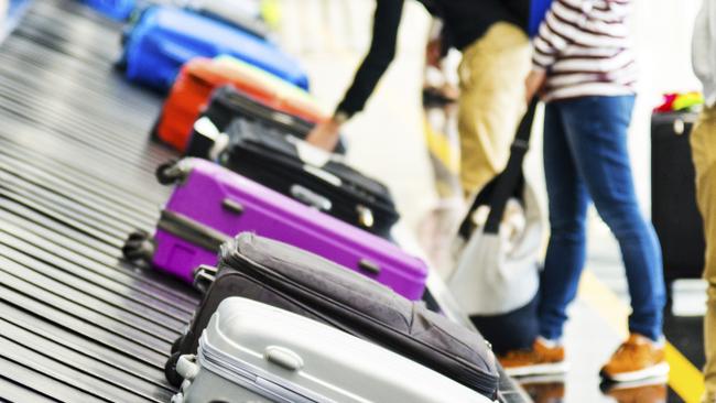 qantas missing baggage