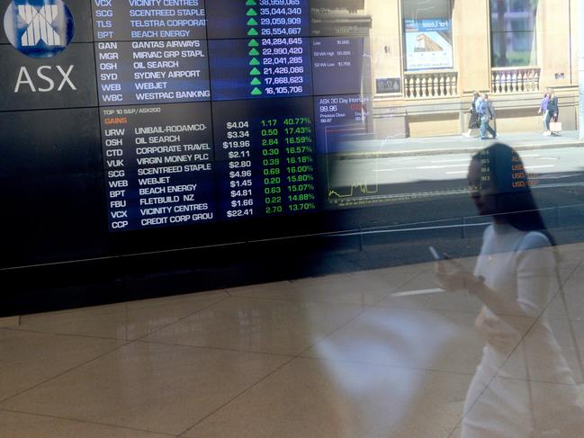 SYDNEY, AUSTRALIA - NewsWire Photos NOVEMBER 10, 2020. Stocks rally at the announcement of German Pharma giant Pfizer announcement of a successful vaccine trial.Picture: NCA NewsWire / Jeremy Piper