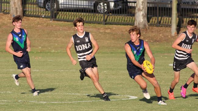 Jarvis Czarkowski steadies himself before delivering down the field. PIcture: Susan Middleton.