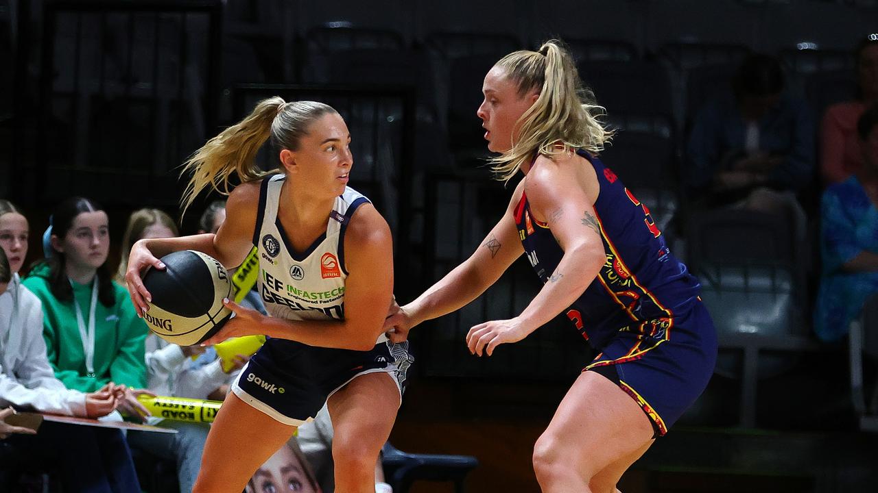 Geelong United star Jaz Shelley was shutdown after half time. Picture: Sarah Reed/Getty Images)