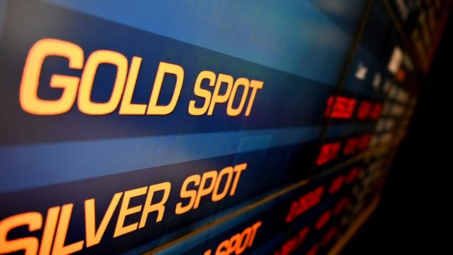 A strong performance by the Big Four banks, Telstra, and a swathe of tech names helped the ASX 200 enjoy a 1 per cent relief rally as the benchmark index gained 72.7 points to close the session at 7,053.0. Picture: NCA NewsWire / Jeremy Piper