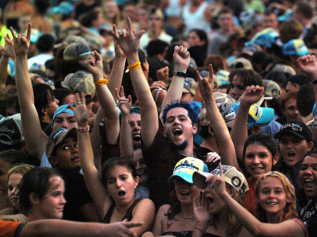 BASS IN THE GRASS &gt;&gt;&gt; crowd . Picture: Patrina Malone