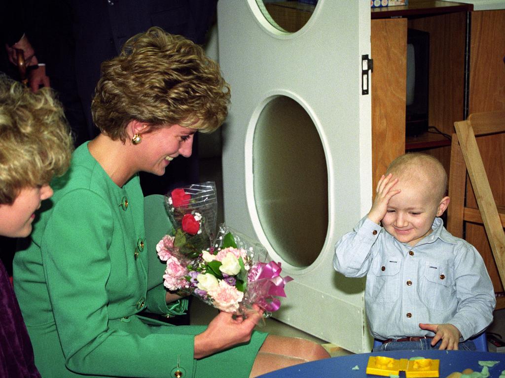 The Prince of Wales Hospital's shock therapy room. - News Photo - Getty  Images