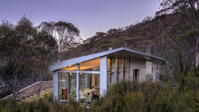 Threbo chalet by Andrew Norbury.