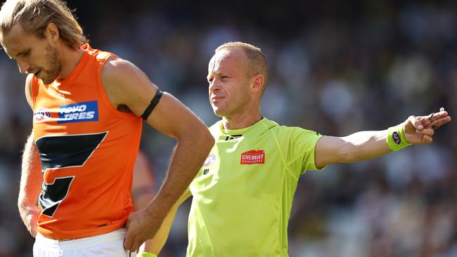 Ray Chamberlain pays a decision against GWS.