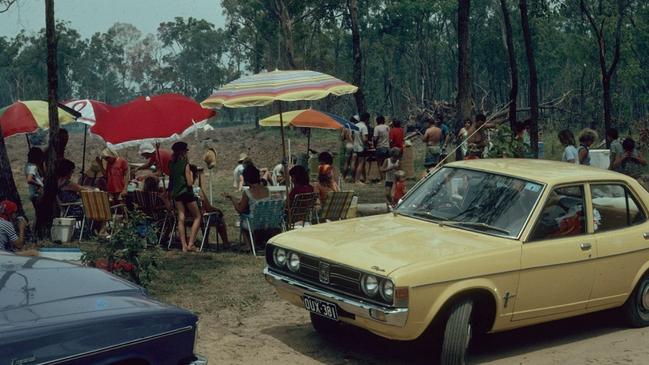 Digger Street picnic in Svensson Heights, 1970. A community gathering showcasing local camaraderie. Source: QLD Places