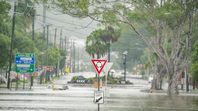 Lismore prepared for the expected deluge from Cyclone Alfred by closing low-lying areas. Picture: NewsWire / Glenn Campbell