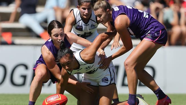 Darcy Vescio throws herself at the contest but the Blues eventually fell away to lose by seven goals. Picture: Getty Images