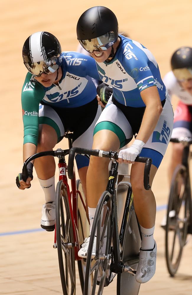 Macey Stewart, right, slingshots partner Kristina Clonan into action on their way to the women's National Madison race in Melbourne on Saturday.