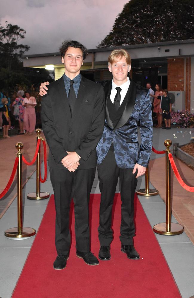 Students arrive at Noosa District State High School formal.