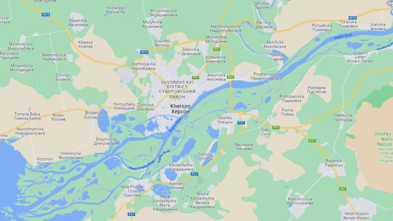 Kherson city is mostly on the eastern bank of the Dnipro River which is closer to Ukrainian troops and harder to defend by Russia. Picture: Google.