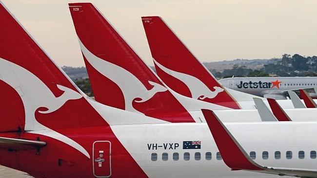 Unions say 300 jobs are at risk at Qantas’s call centre in Hobart’s northern suburbs.