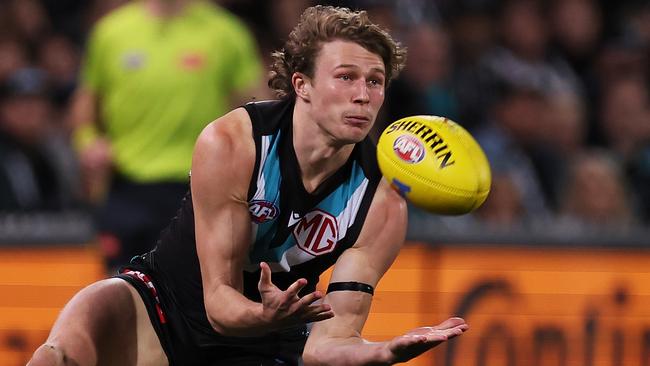 ADELAIDE, AUSTRALIA - SEPTEMBER 16: Xavier Duursma of the Power marks the ball during the 2023 AFL Second Semi Final match between the Port Adelaide Power and the GWS GIANTS at Adelaide Oval on September 16, 2023 in Adelaide, Australia. (Photo by James Elsby/AFL Photos via Getty Images)