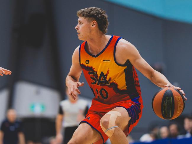 Jackson Bowden in action for South Australia at the 2025 Basketball Australia Under-20 National Championships. Picture: Taylor Earnshaw