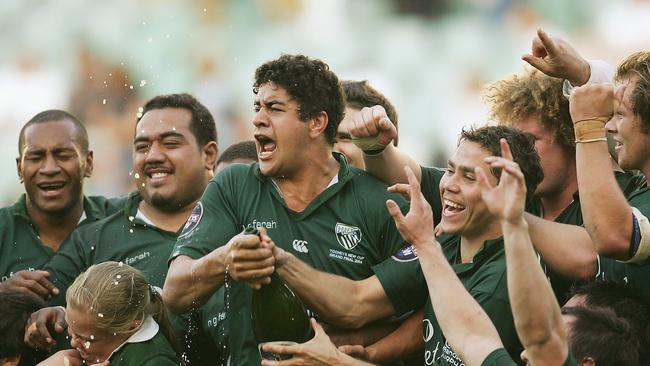 Morgan Turinui celebrating with Randwick after the 2004 grand final.