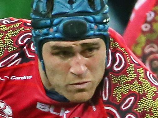 MELBOURNE, AUSTRALIA - JUNE 27: James Horwill of the Reds runs with the ball during the round 17 Super Rugby match between the Rebels and the Reds at AAMI Park on June 27, 2014 in Melbourne, Australia. (Photo by Scott Barbour/Getty Images)