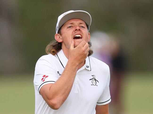 LOS ANGELES, CALIFORNIA - JUNE 15: Cameron Smith of Australia reacts on the 18th green during the first round of the 123rd U.S. Open Championship at The Los Angeles Country Club on June 15, 2023 in Los Angeles, California.   Andrew Redington/Getty Images/AFP (Photo by Andrew Redington / GETTY IMAGES NORTH AMERICA / Getty Images via AFP)