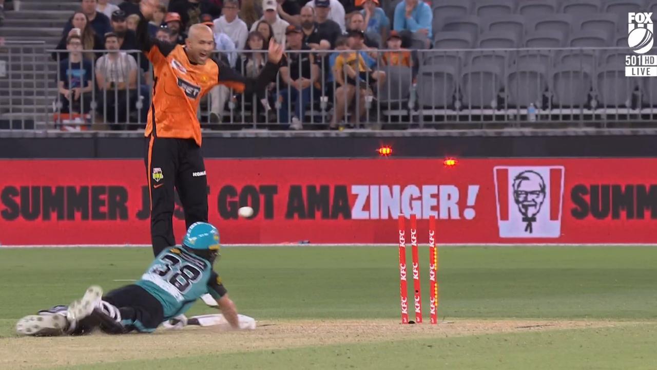 Heat’s Perth hoodoo rolls on as lightning strikes twice for Scorchers