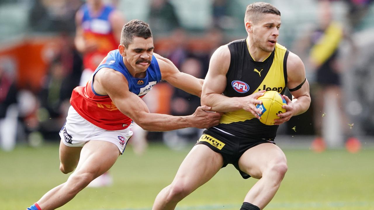 Charlie Cameron v Dylan Grimes tackling tactics: AFL Brisbane v ...