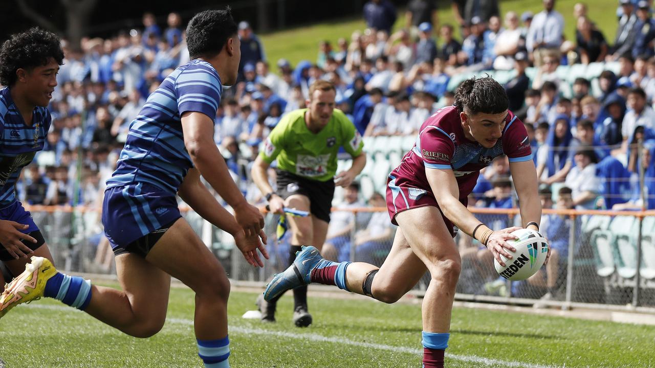 Alas Lababidi dives over in the corner in the grand final.