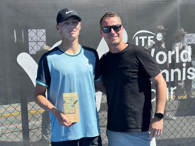 Cruz and Lleyton Hewitt catch up after the Launceston International final. Picture: Jon Tuxworth