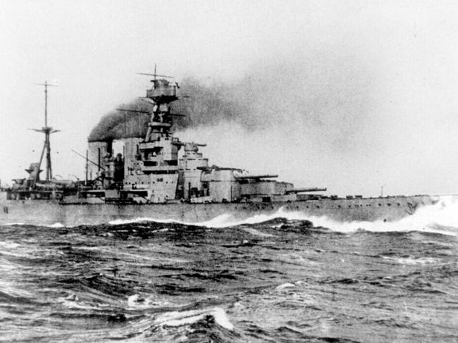 Warship HMS Hood in the early 1940s before being sunk May 1941 during WWII. British Armed Forces / Navy / Ship / History o/seas ships shipping heavy cruiser