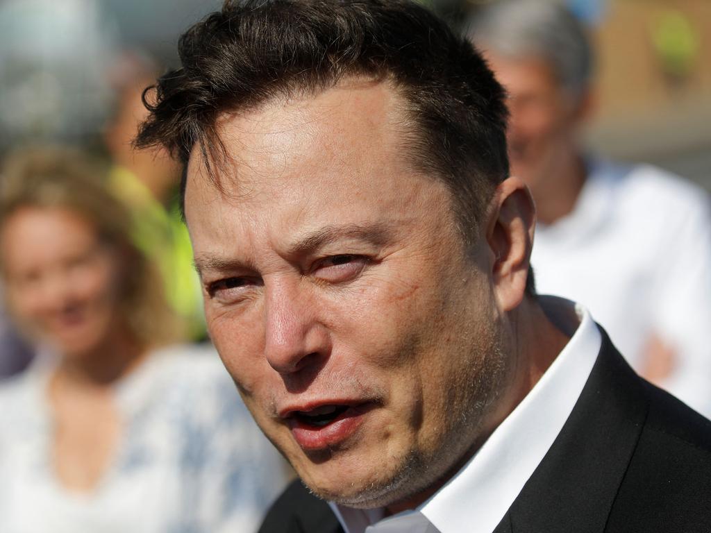 Elon Musk Takes Over Twitter And Fires Executives Ceo Parag Agrawal ‘escorted From Building 