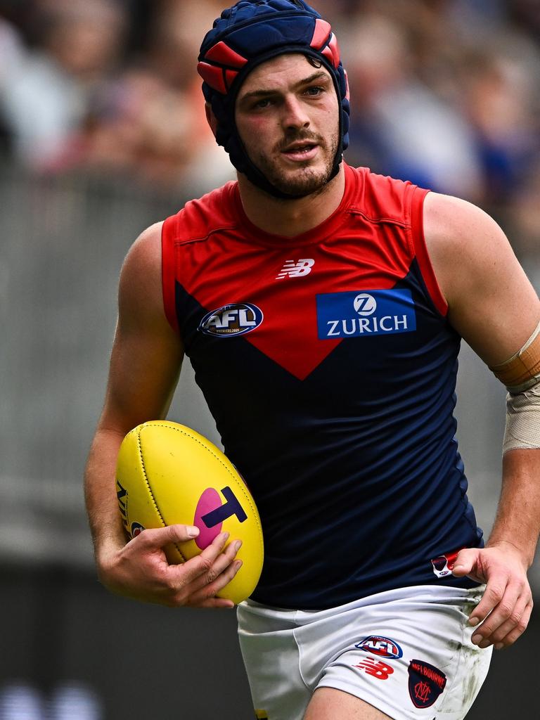 Angus Brayshaw carries the ball. Photo by Daniel Carson/AFL Photos via Getty Images.