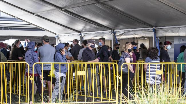 Locals have been faced with lengthy queues in Shepparton. Picture: NCA NewsWire/Sarah Matray