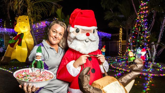 Cassie Finlay and Shaylea Howard Christmas Lights at 8 Lynette Crescent, Deception Bay. Picture: Richard Walker