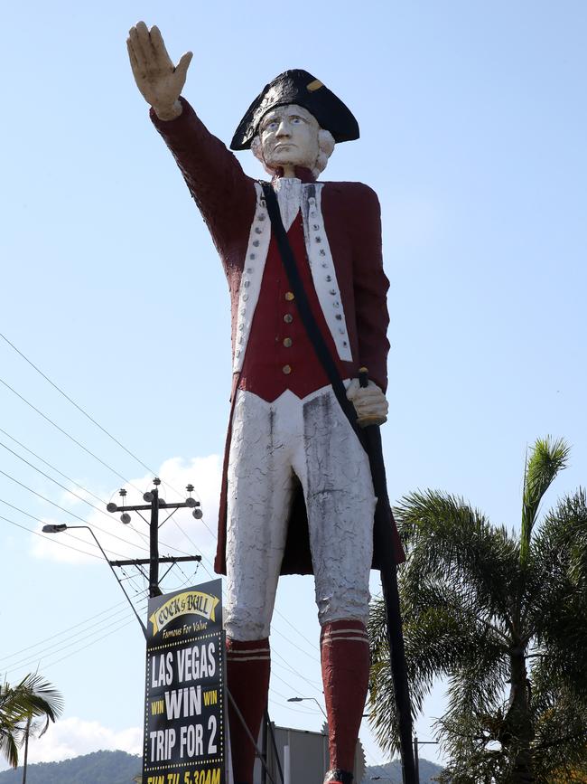 The Captain Cook statue on Sheridan St.