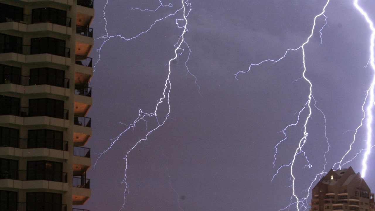 Gold Coast smashed by severe lightning storm | The Courier Mail