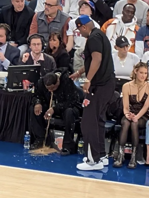 Tracy Morgan vomited multiple times while sitting courtside.