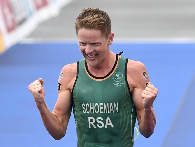 Henri Schoeman held off a fast finish by Jacob Birtwhistle to win gold. Picture: AAP Image/Dean Lewins