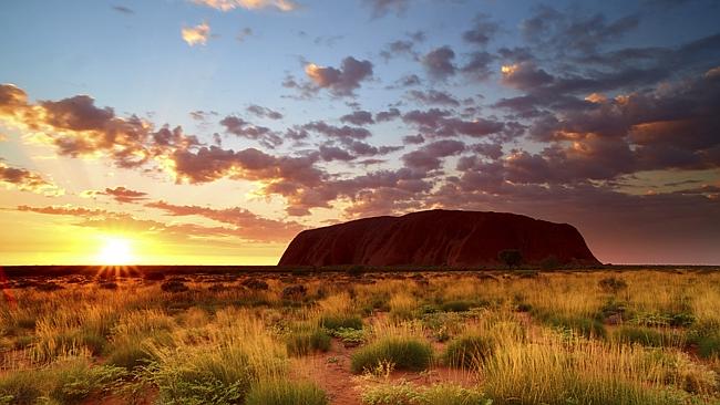 Best time to book a trip to Uluru in the Northern Territory | escape.com.au