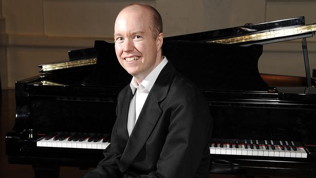 Pianist Leigh Harrold shines in simple recital for The Firm | The ...